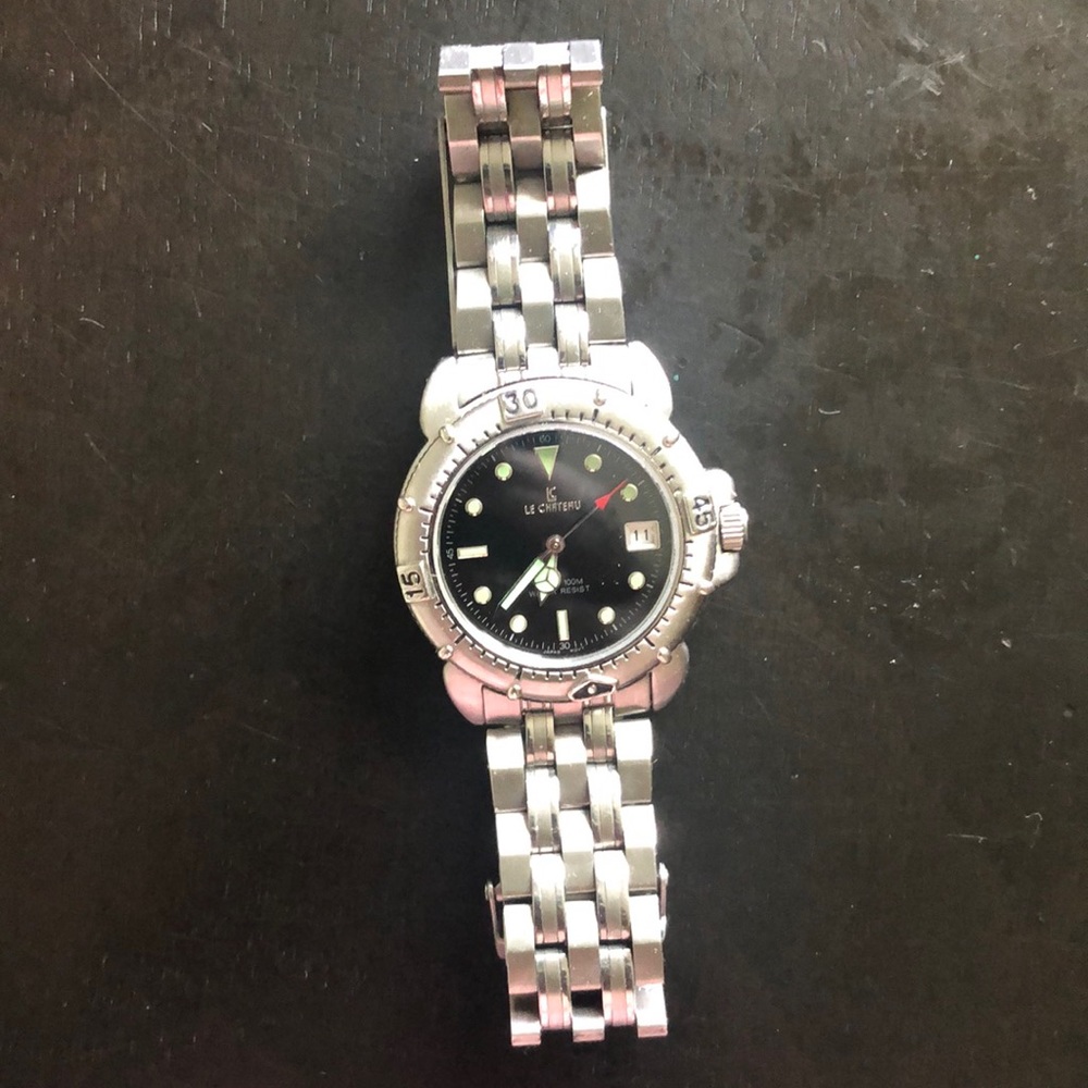 Le chateau silver watch